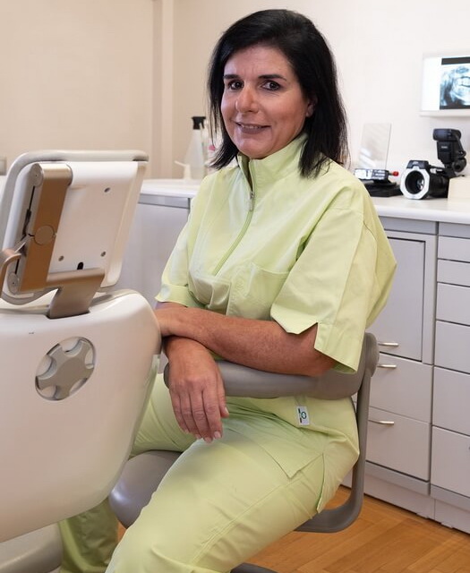 eleni gartzouni iatreio ελένη γρατζούνη οδοντοτίατρος Αθήνα